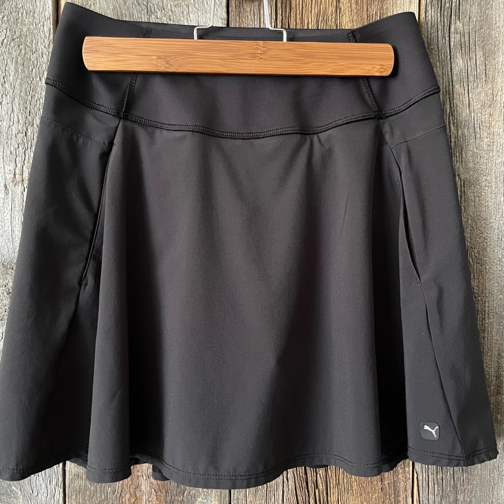 PUMA Womens Golf Pwrshape Solid Woven Skirt 16"